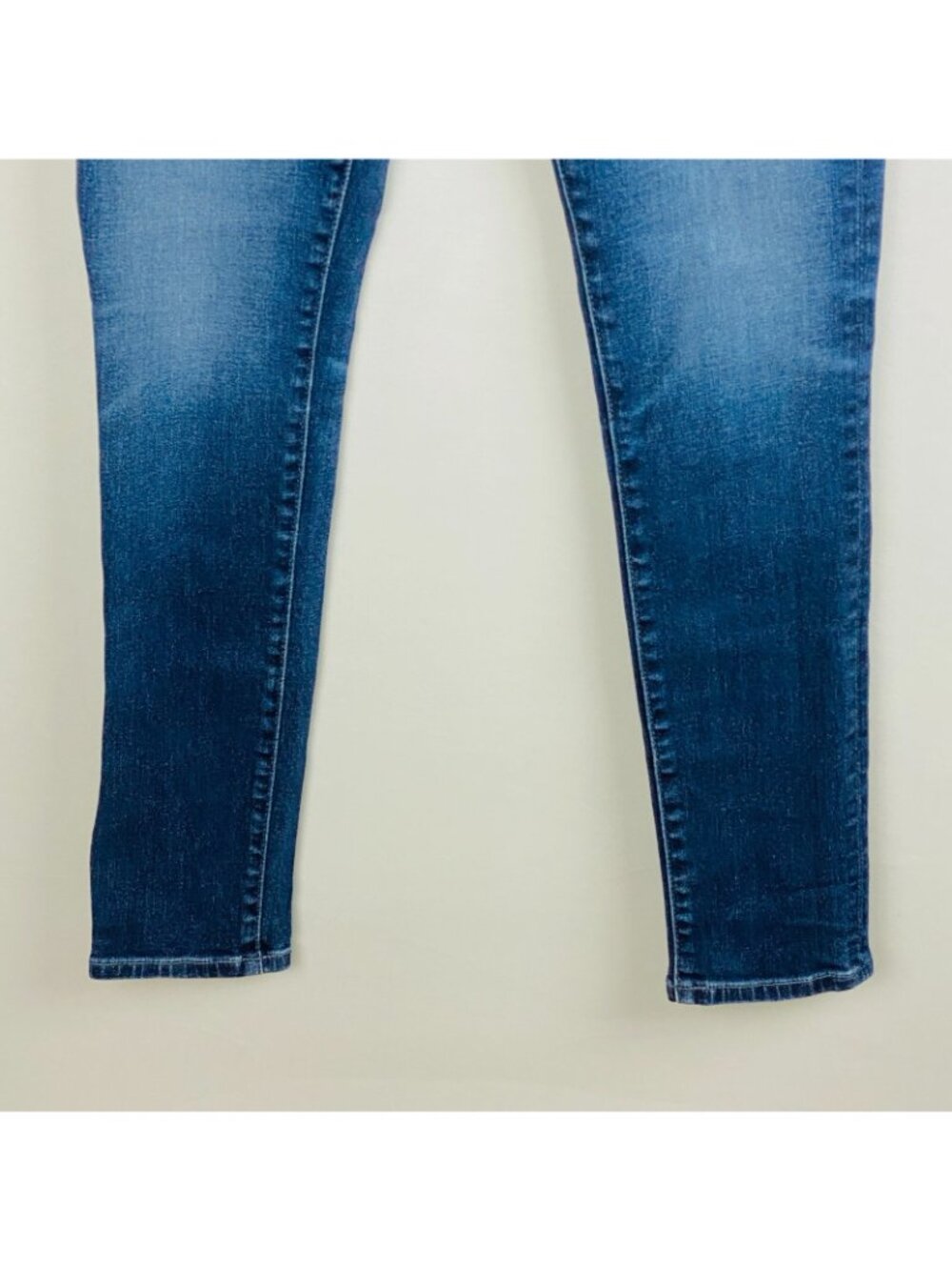 AG Adriano Goldschmied The Legging Super Skinny Ankle Womens Jeans 26 R - Picture 3 of 9